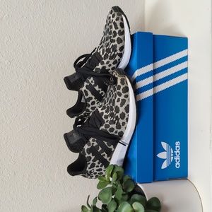 ADDIDAS Swift Run Running Shoes